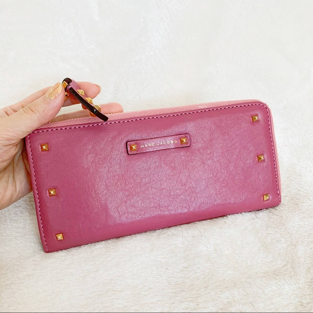 NWT Authentic Marc Jacobs Lamb Leather Zip Wallet